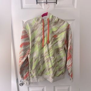 Nike women’s sweatshirt size S